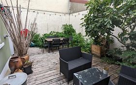Maison verte - terrasse - parking - 10min du métro